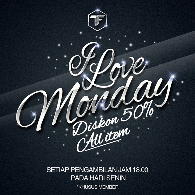 Titikfokus Kamera Diskon “I love Monday”